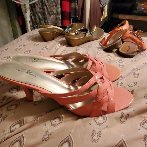 Heels - Picture 2 of 8